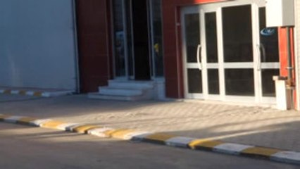 Elazığ'da 2 Kişi Sokakta Silahla Vuruldu