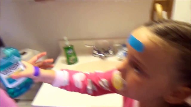 Toy Freaks Bad Baby Freak Daddy & Victoria Toy Freaks Messy Annabelle