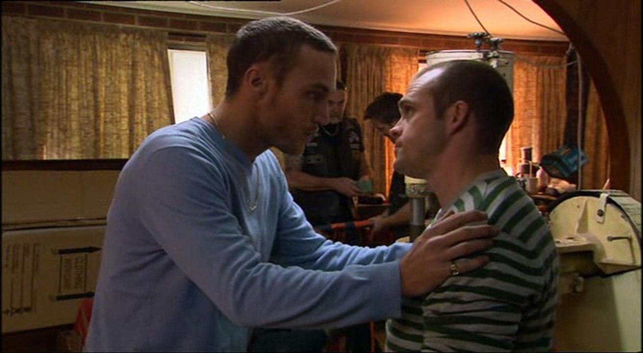 Underbelly - S1-03 - I Still Pray