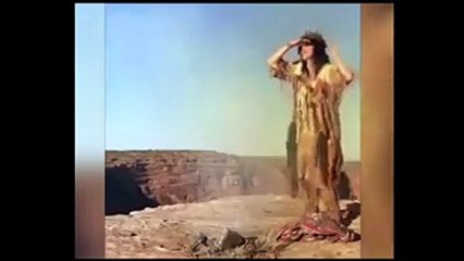 Emojilerin tarihini anlatan komik video, sosyal medyada ilgi gördü.