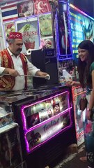 Must Watch Craziest Ice Cream Parlour