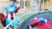 Человек-паук против Девушка-паук против капитан Америка девушка супергерой Битва