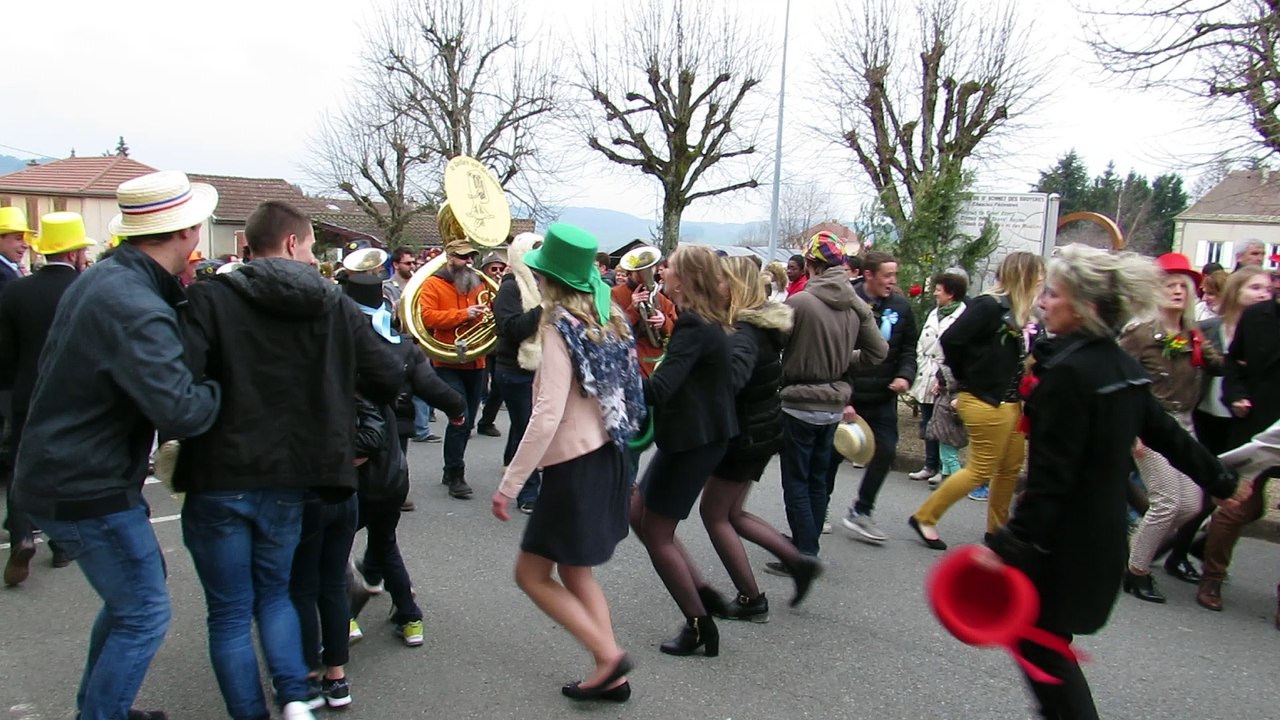 Conscrits de St Bonnet des Bruyères en fête par JC Lagardette