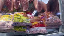China e Chile suspendem importação de carne brasileira