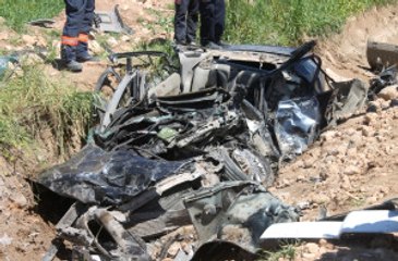 Mardin'de Tanker Otomobili Biçti: 2 Ölü, 1 Yaralı