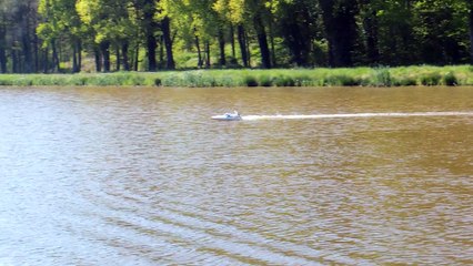 bateau de1995 apres de grosse reparation et15 ans de repos