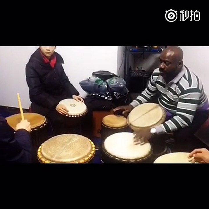 黃星羱-與非洲朋友玩音樂