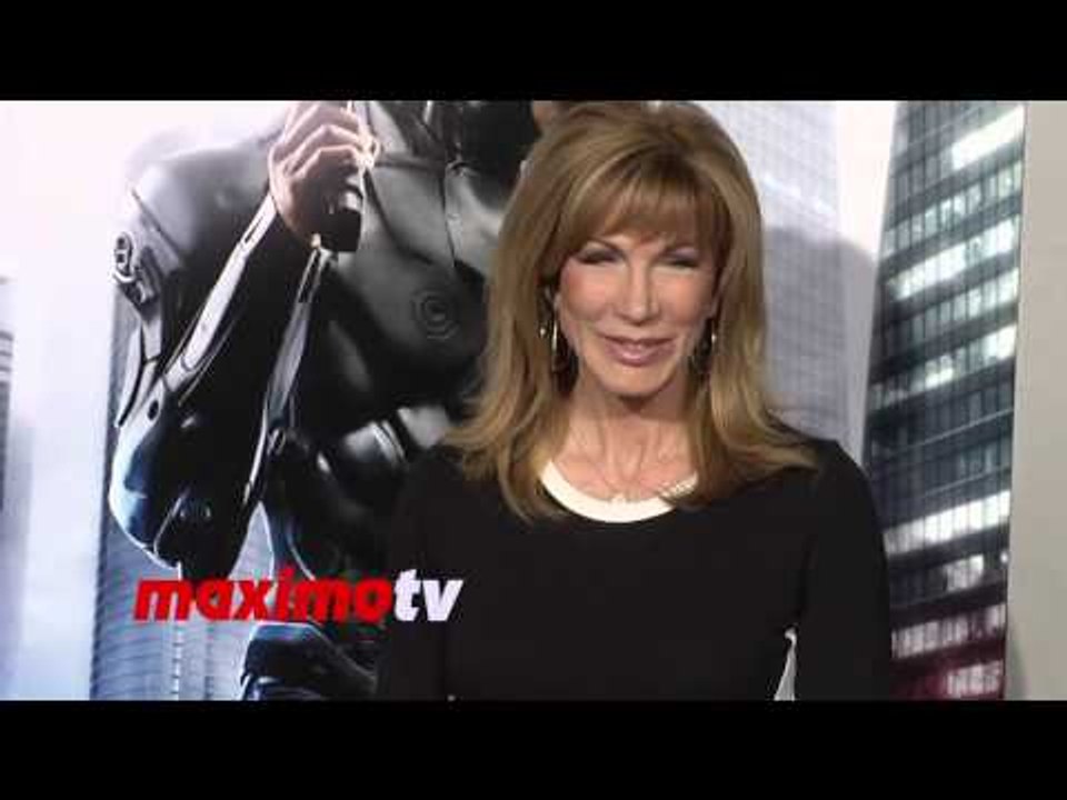 Leeza Gibbons ► "RoboCop" Los Angeles Premiere