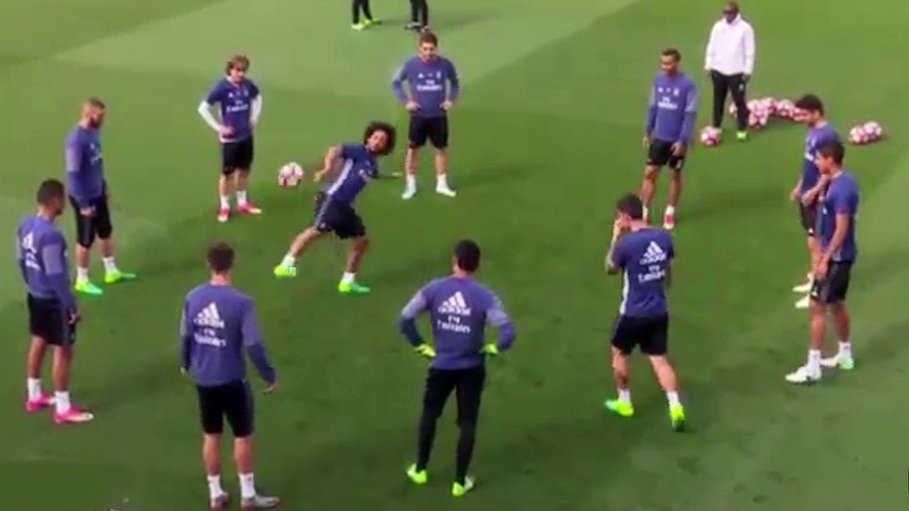 Quand Marcelo recadre un Ronaldo mauvais joueur