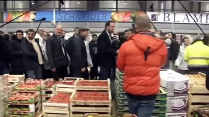 Des huées au passage de Marine Le Pen à Rungis