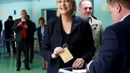 Le PS distribue des tracts anti-Le Pen par millions