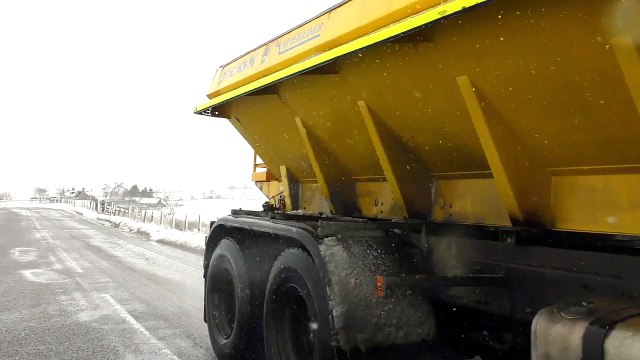 Arctic blast brings blizzard conditions to Scottish ski centres