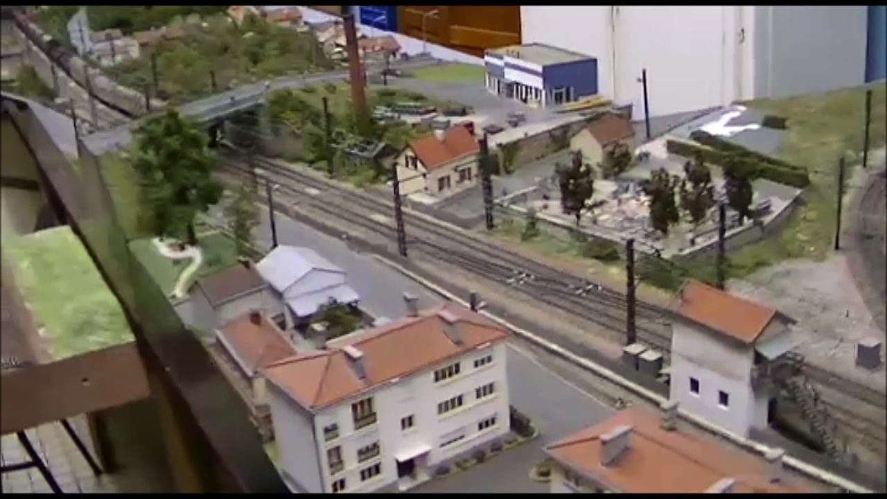 train 33