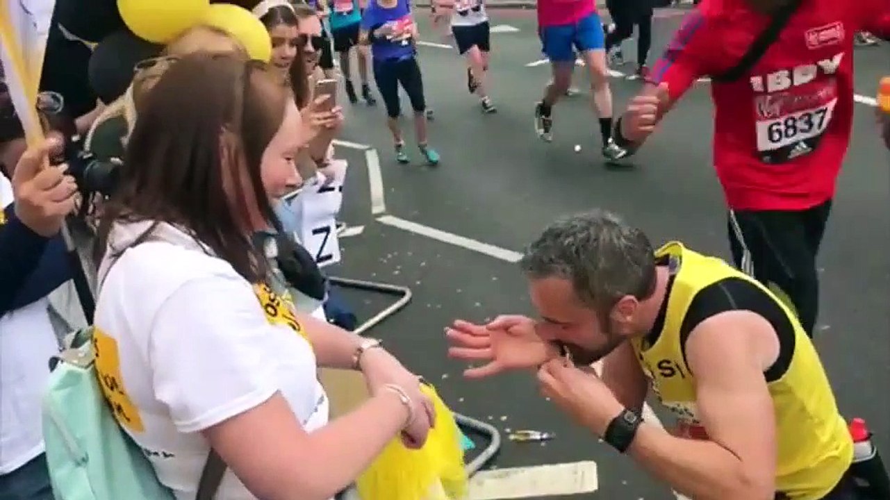 Une demande en mariage en plein marathon