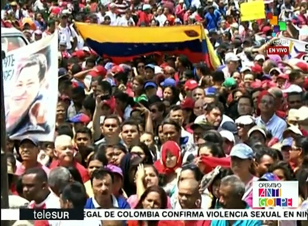 Venezolanos se movilizan por la paz en el estado Falcón