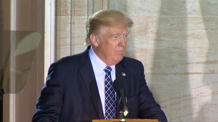 Trump honors Holocaust survivors