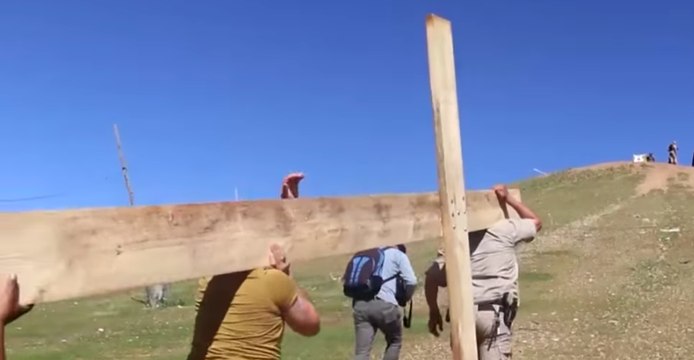 Mosul Residents Raise Cross Near Damaged St. George Monastery to Mark Feast of St. George