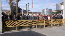 Report TV - 19 muaj pa rroga, punonjësit e  ARMO: Të hënën në grevë urie