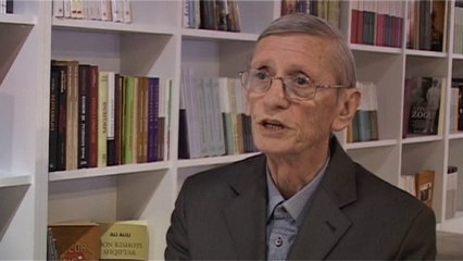 Halil Haxhosaj nxjerr romanin me të ri  ''Shenimet e Kapitenit'' - Lajme