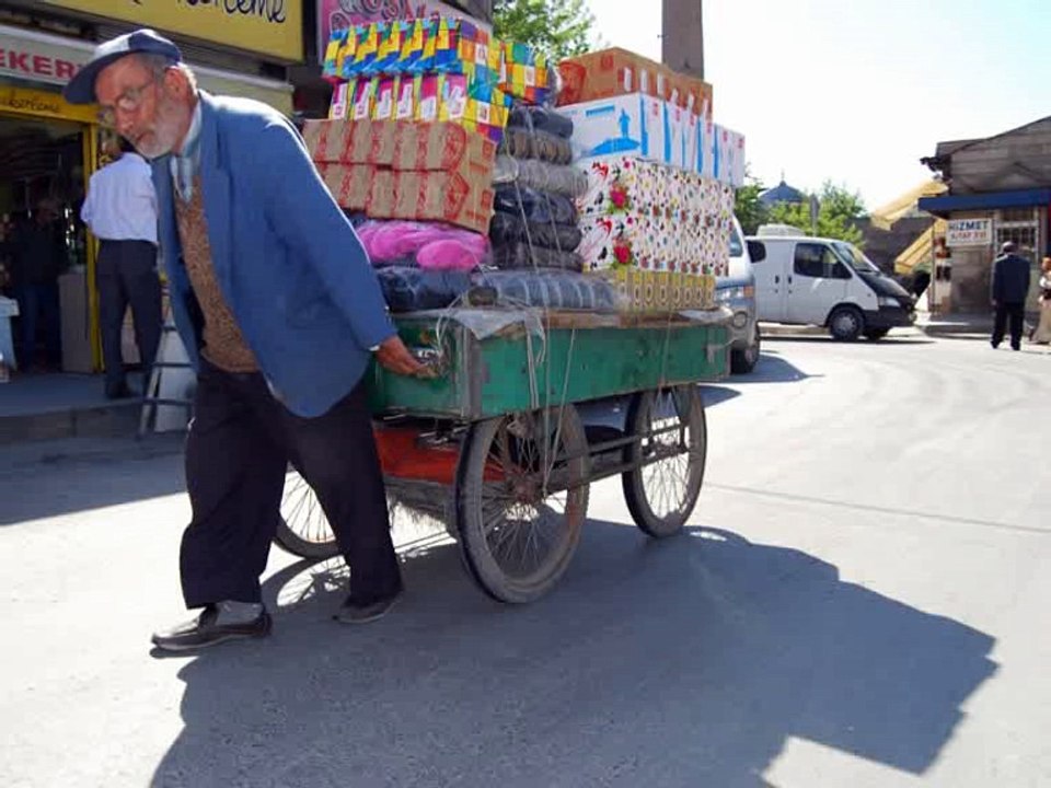 Yorma Beni Dünya Ankaralı Doğan Şiirli Ahmet Emre Boran 2017