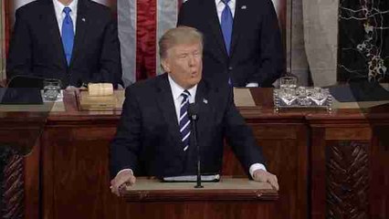 Juez de EEUU bloque la orden de Trump para negar fondos a "ciudades santuario"