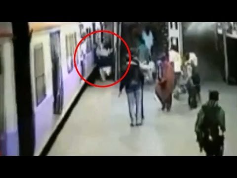 Dadar Local crushes man while he attempts to board, Watch viral video