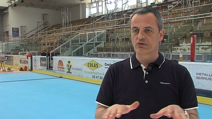 SPORT/ Le lifting de la patinoire de Tours