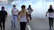 Calls for calm in Venezuela over rising unrest