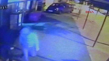 Izmir Marketten Hırsızlık Kamerada