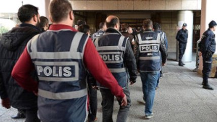 Emniyet'e Yönelik 81 İlde FETÖ Operasyonu: 1009 Mahrem İmam Gözaltında