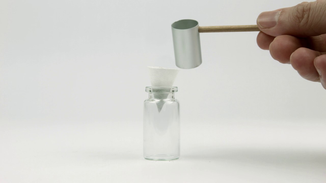 Un petit café ça vous dit... Mais tout petit alors!