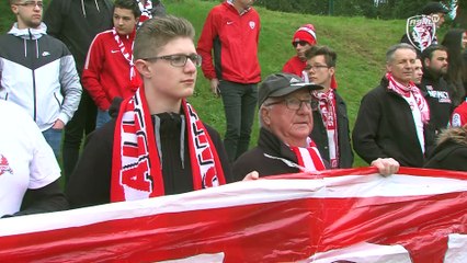 Le soutien des supporters avant le derby