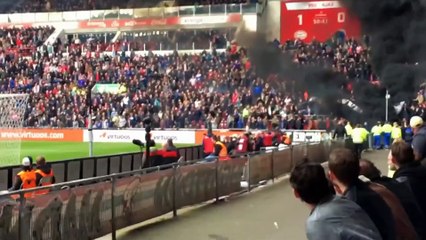 Jogo interrompido devido à detonação de uma bomba de fumo