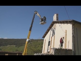 Preci (PG) - Terremoto, lavori in chiesa San Leonardo a Montebufo (26.04.17)