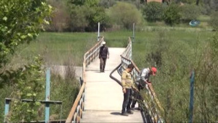 Mahalle Halkının Köprü İsyanı "Sırat Köprüsü'nden Geçiyoruz"