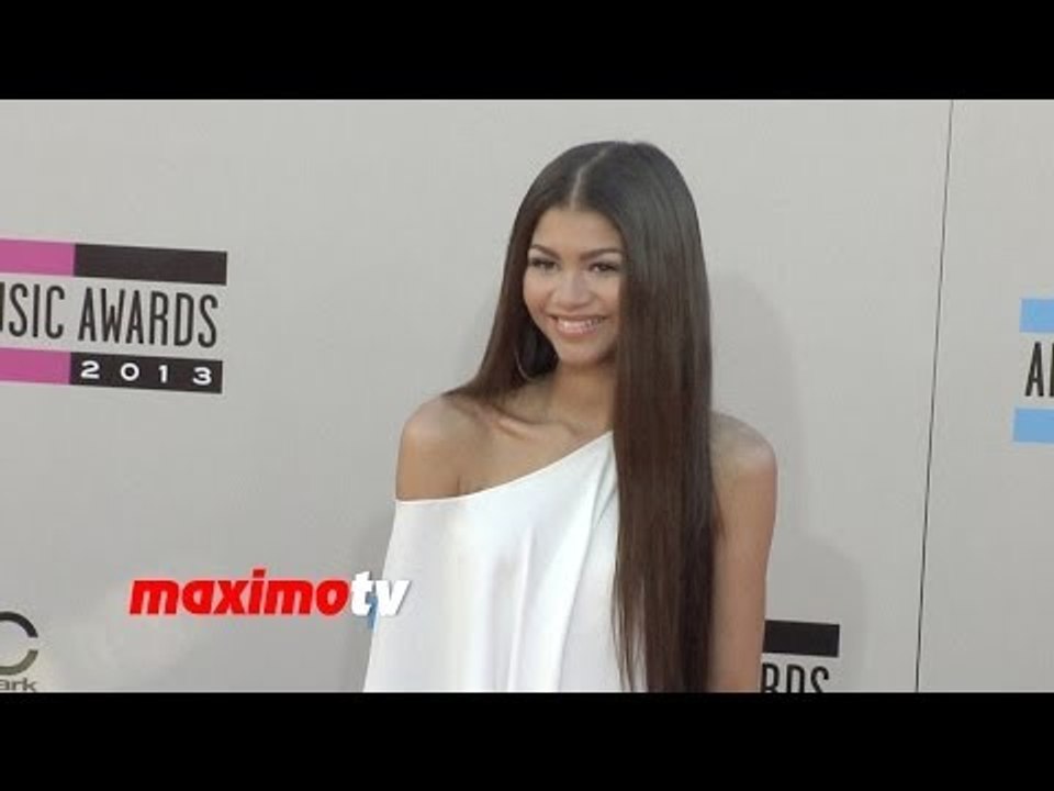 Zendaya 2013 American Music Awards Red Carpet - AMAs 2013