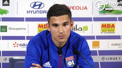 Скачать видео: OL : Houssem Aouar fait les présentations