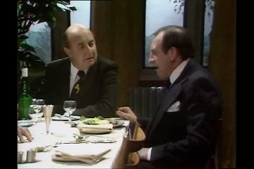 The Fall And Rise Of Reginald Perrin S01E05 - The Speech To The British Fruit Association