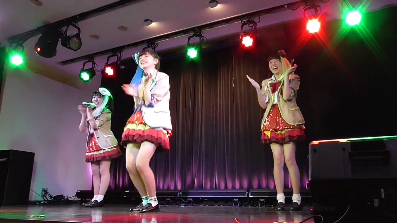 2016.12 .4 通天閣フリーライブ3部　まいどハンバーガールZ　with もずやん