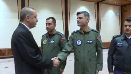Cumhurbaşkanı Erdoğan, Pilotları Kabul Etti