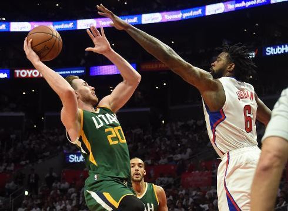 Utah's Gordon Hayward lifts Jazz over Clippers