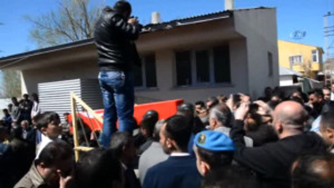 Patnos, Şehidini Son Yolculuğuna Uğurladı