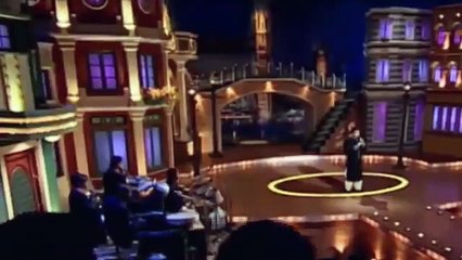 Umer Sharif in Indian Laughter Challenge 3 with the Kapil Sharma, Shekhar Suman, and Navjot Sidhu