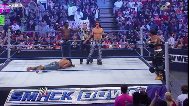 SmackDown Cryme Tyme s Shad attacks his own partner, JTG