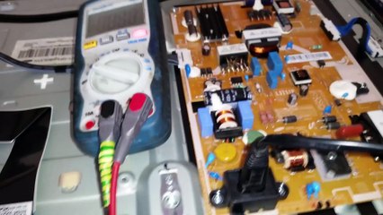 SAMSUNG UE32F5570SS  LED TV. repair. voice is. picture is not