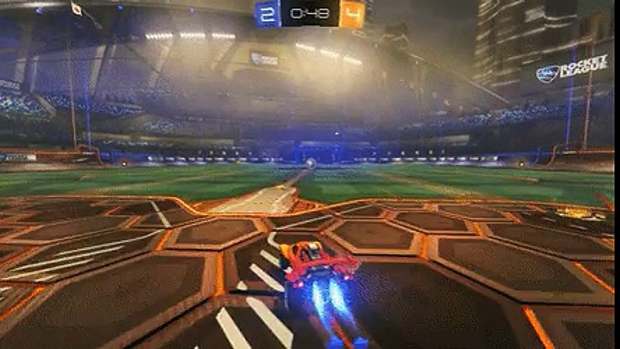 Fake-the-enemy-team-and-use-it-as-advantage