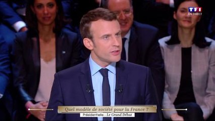 Emmanuel Macron mouche Marine Le Pen !