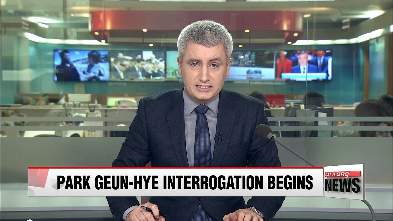 Former president Park Geun-hye arrives at prosecutors' office for questioning