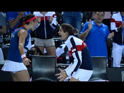 Highlights: Caroline Garcia (FRA) v Sara Errani (ITA)
