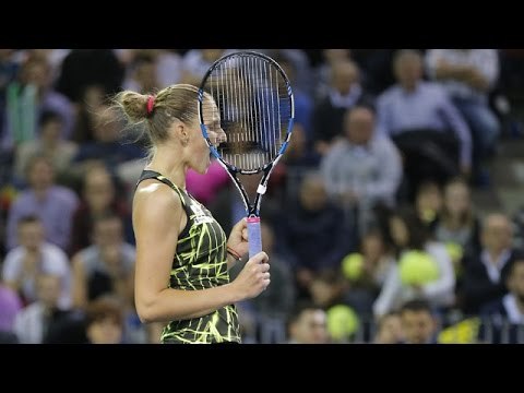 Highlights: Simona Halep (ROU) v Karolina Pliskova (CZE)